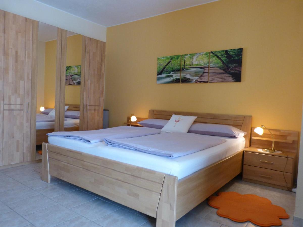 Pension Pfefferdohle Velden am Woerthersee Exterior photo