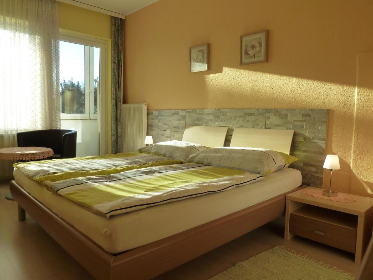 Pension Pfefferdohle Velden am Woerthersee Exterior photo
