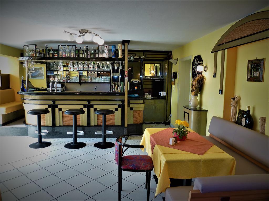 Pension Pfefferdohle Velden am Woerthersee Exterior photo