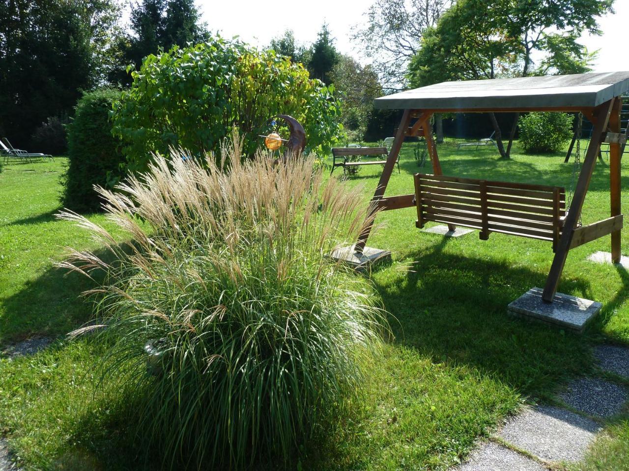 Pension Pfefferdohle Velden am Woerthersee Exterior photo